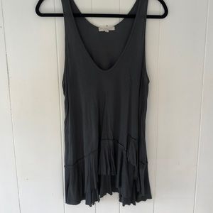 Gray tank top tunic, lightly worn